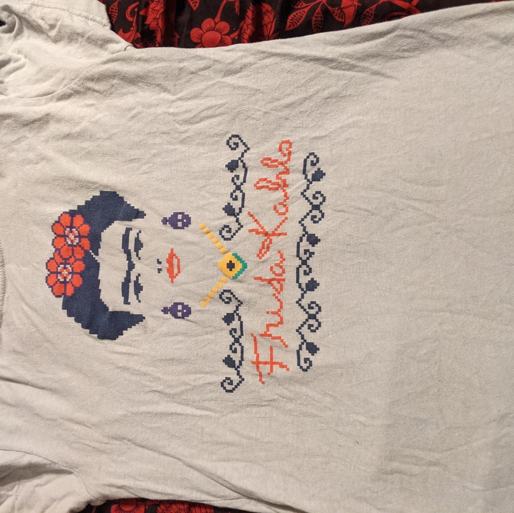 Frida t shirt